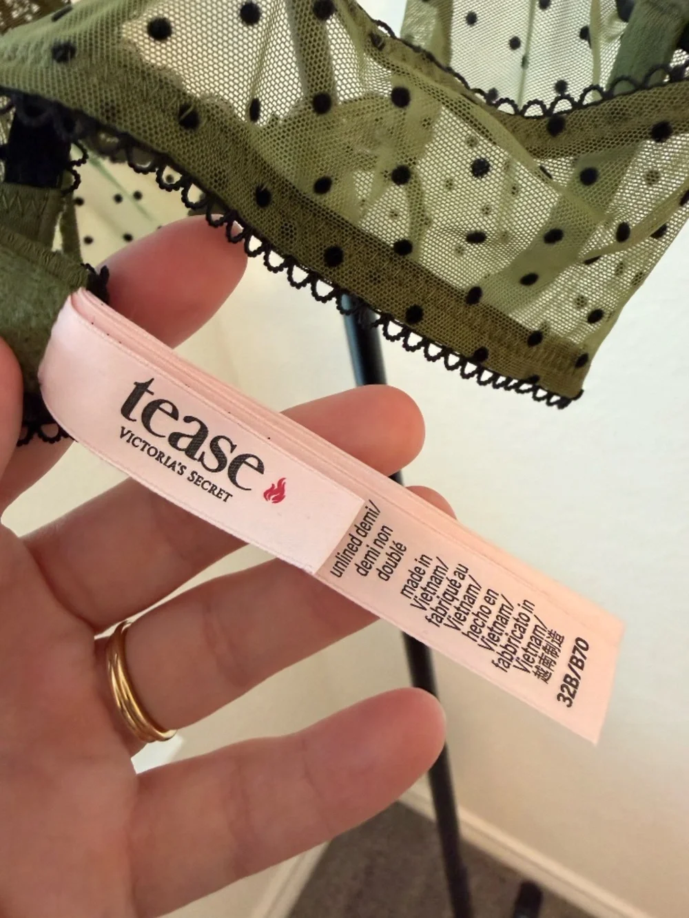 Victoria's Secret Tease Unlined Demi Bra 32B